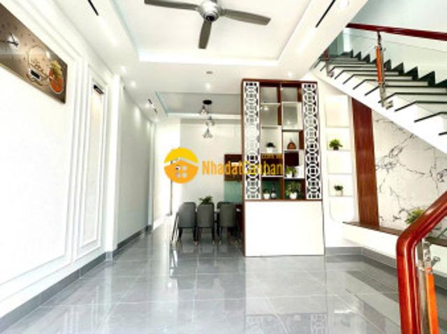 Nhà mặt phố bán tại Hồ Chí Minh