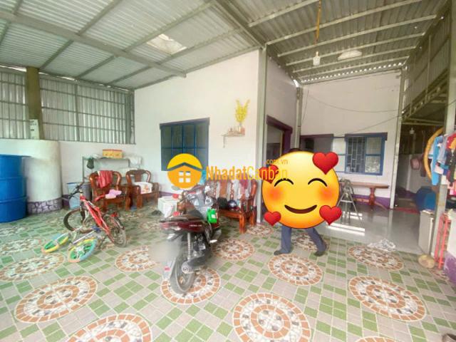 Nhà mặt phố bán