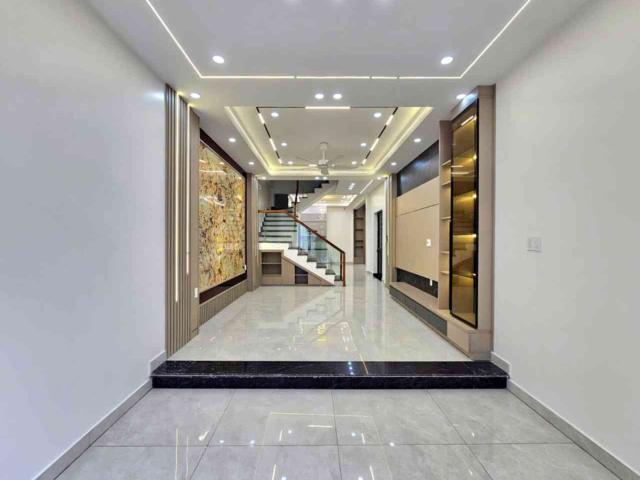 Nhà mặt phố bán