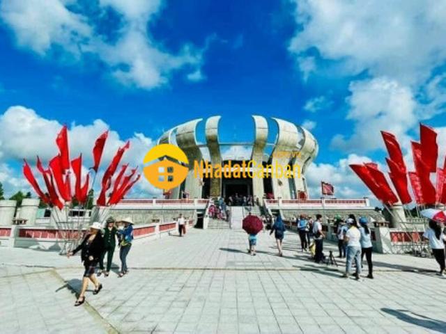 Nhà mặt phố bán