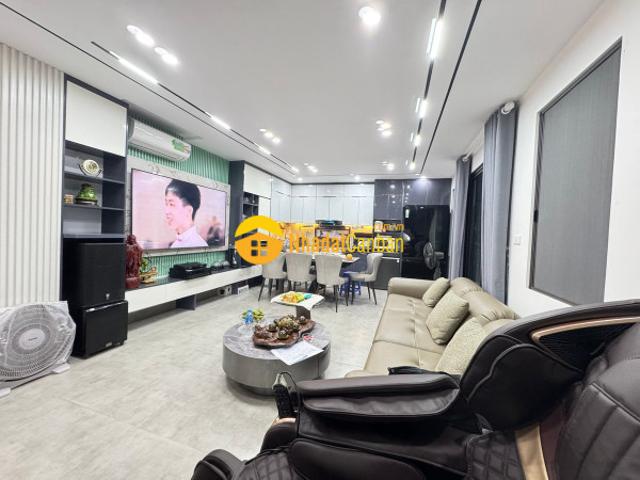 Nhà mặt phố bán