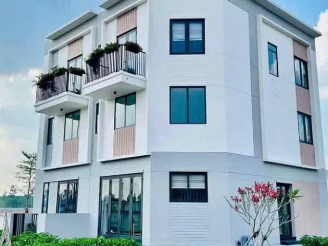 Nhà mặt phố bán tại Gia Lai