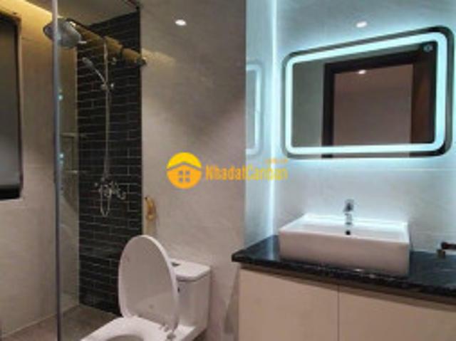 Nhà mặt phố bán