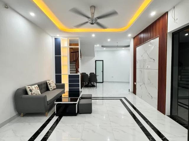 Nhà bán tại Hoàn Kiếm, Hà Nội