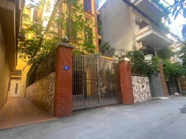 Nhà mặt phố bán tại Hoàn Kiếm, Hà Nội
