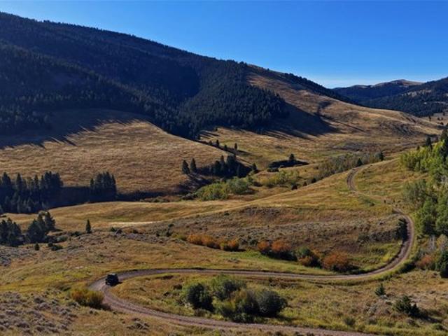 Farm for sale in Dillon, Beaverhead County