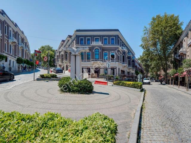 Akaretler, Beşiktaş içerisinde kiralık mülk