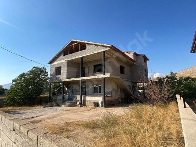 Niğde içerisinde satılık Villa