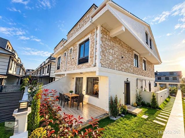Alandere Mahallesi, Kocaali içerisinde satılık Villa