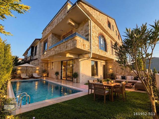 Yalı Mahallesi, Kocaali içerisinde satılık Villa