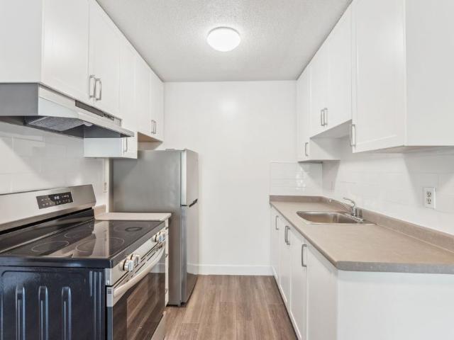 Apartment for rent in James Bay, Victoria