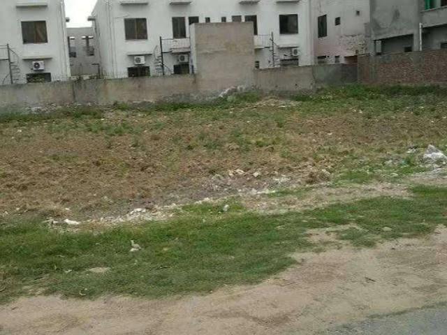 Land for sale in Multan, Islamabad Capital Territory