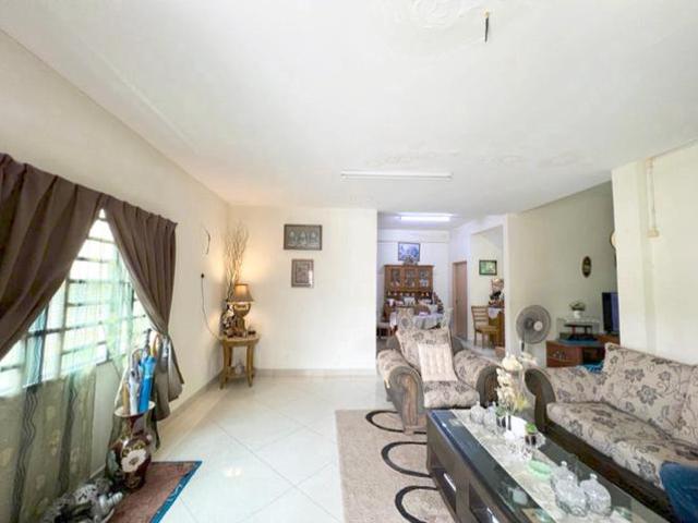 Bungalow for sale in Wellesley, Penang