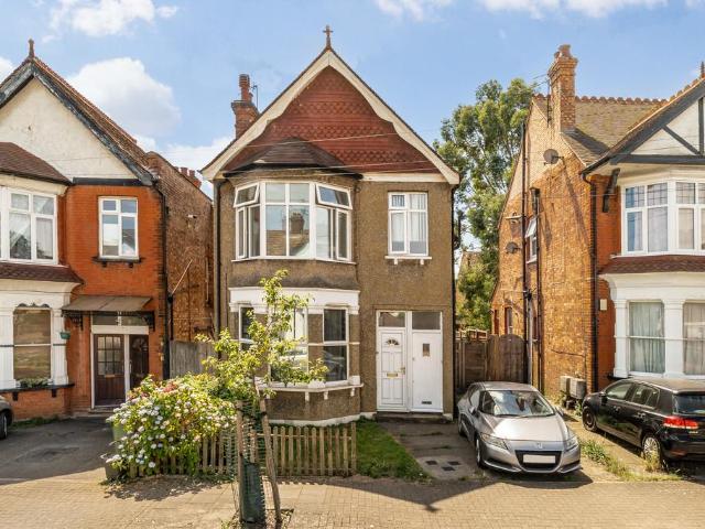 Apartment for rent in Wealdstone, Greater London