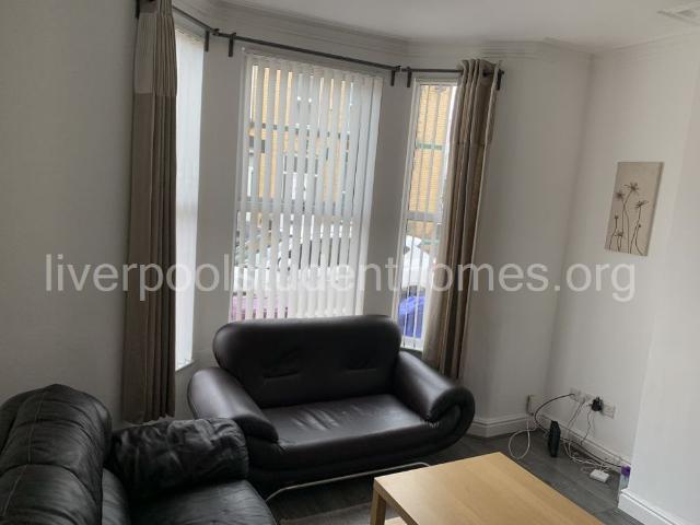 Room for rent in Calderstones