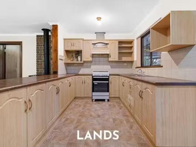 House for rent in Camerons Creek, Victoria
