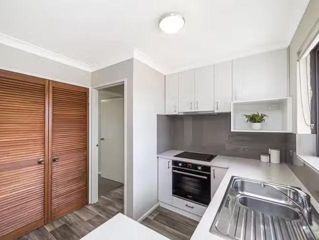 House for rent in Como, Western Australia