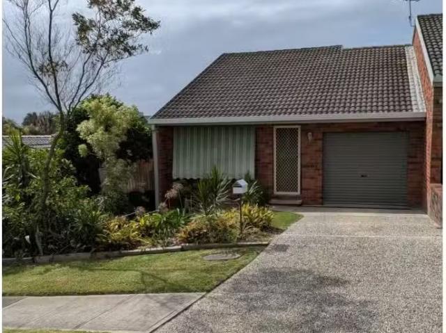 Condo for rent in Pinny Beach, New South Wales