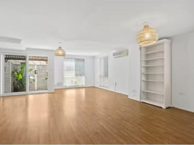 Condo for rent in Wollongong West, New South Wales
