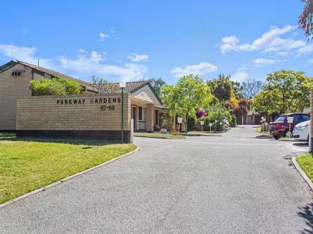 House for rent in Como, Western Australia