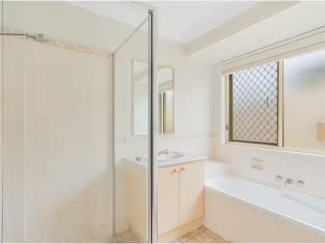House for rent in Banora Point, New South Wales
