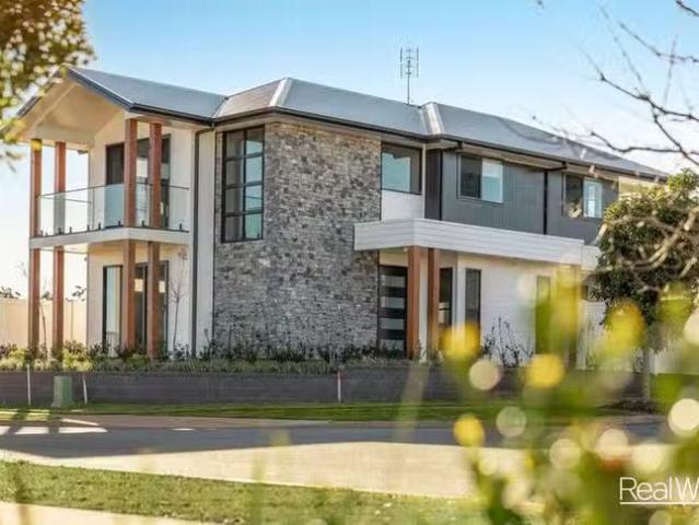 House for rent in Highfields, Queensland