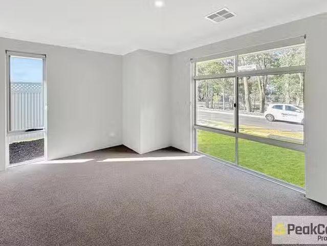 House for rent in Wellard, Western Australia