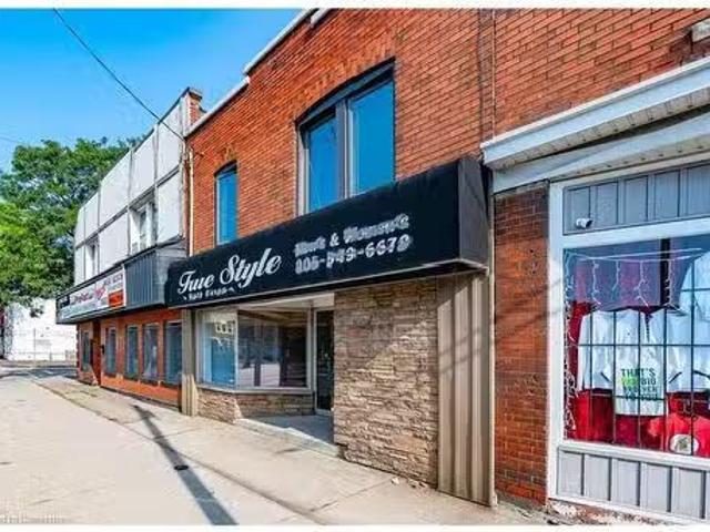 House for rent in Ancaster, Ontario