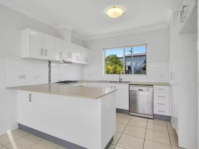 Condo for rent in Toombul, Queensland