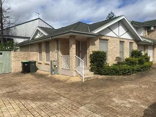 House for rent in Canley Heights, New South Wales