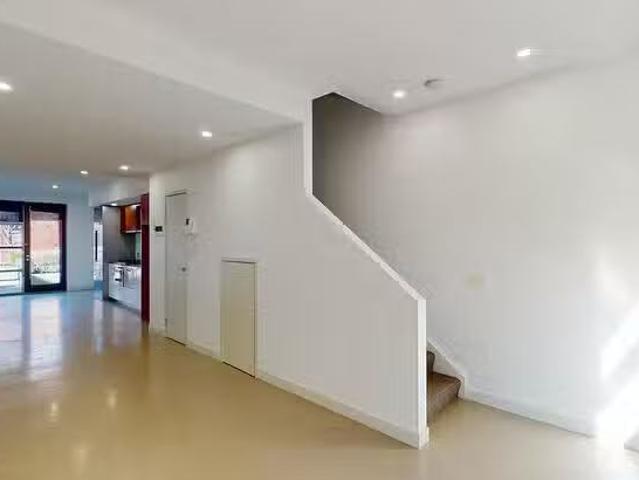 Apartment for rent in Miles, Queensland