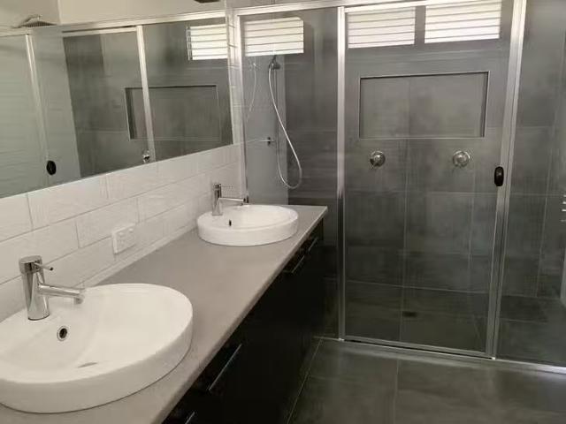 House for rent in Portland, Victoria