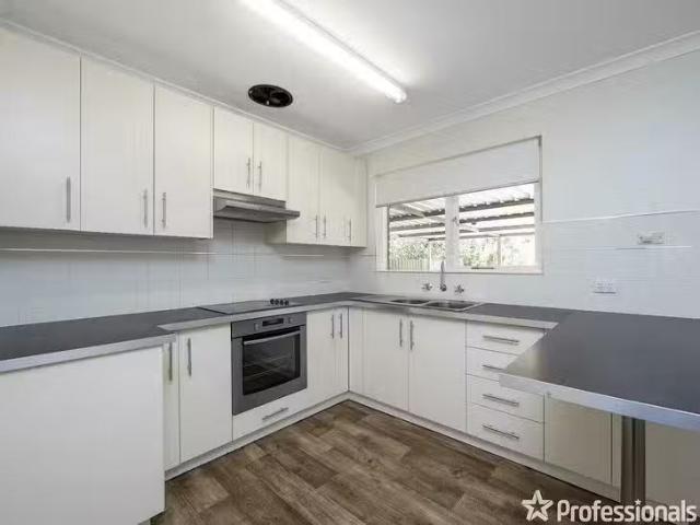 House for rent in Forrestfield, Western Australia