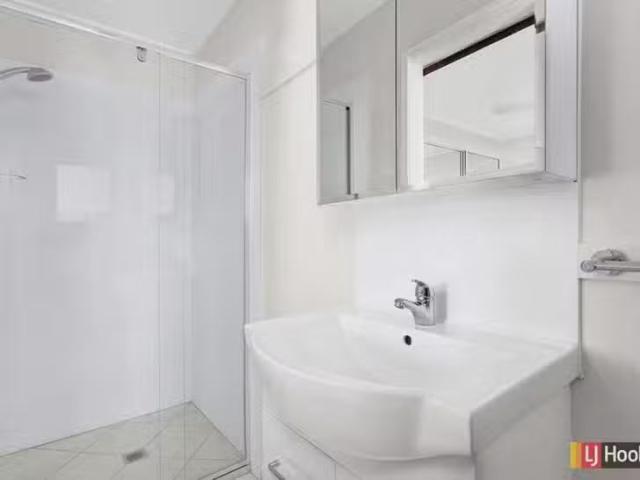 Apartment for rent in Toombul, Queensland