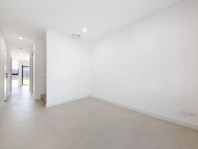 Condo for rent in Sydney, New South Wales