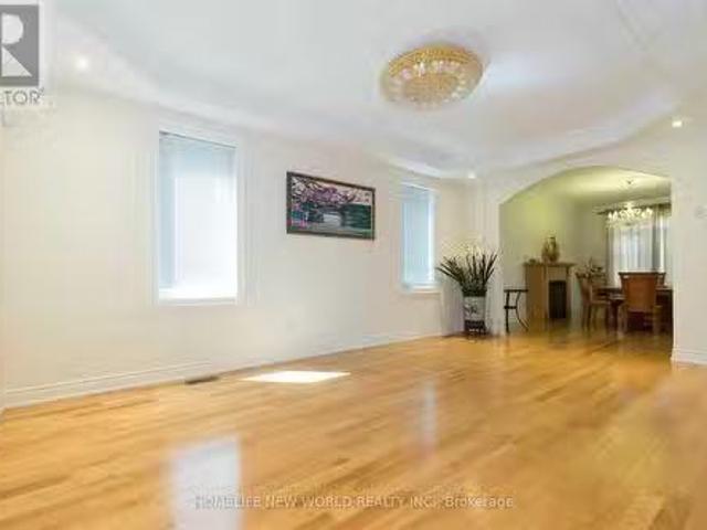 House for rent in Richmond Hill, Golden Horseshoe