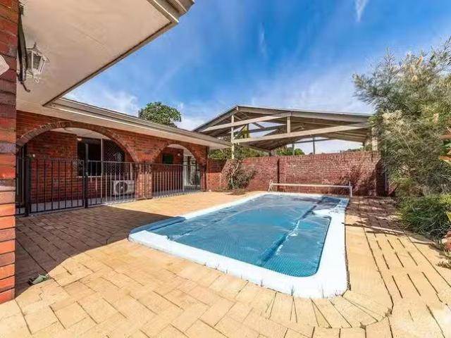House for rent in Kardinya, Western Australia