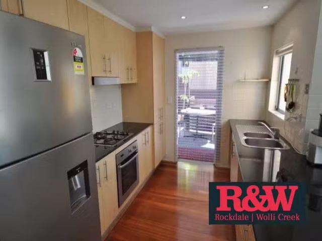 Condo for rent in Sydney, New South Wales