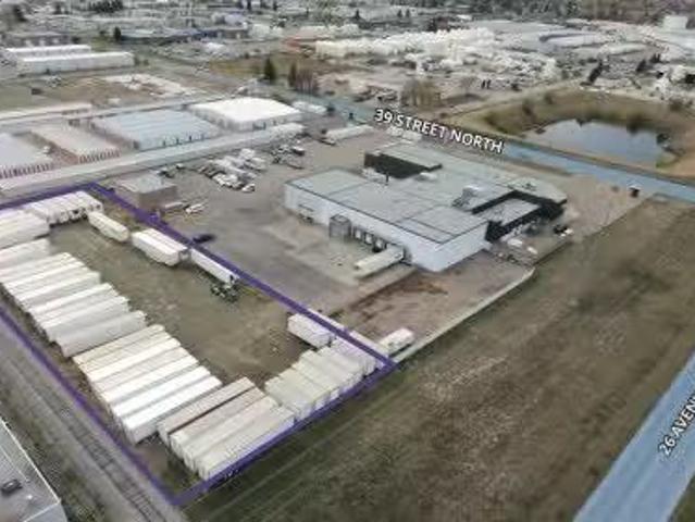 House for rent in Churchill Industrial Park, Lethbridge
