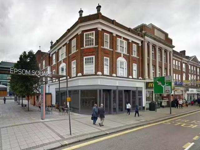 Apartment for rent in Woodcote, Epsom