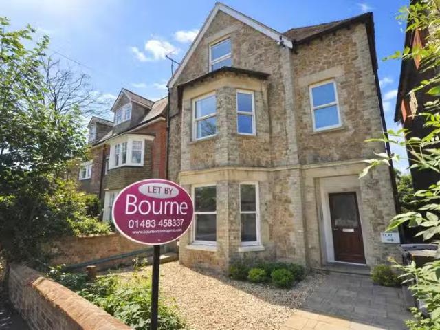 Apartment for rent in Westborough, Surrey