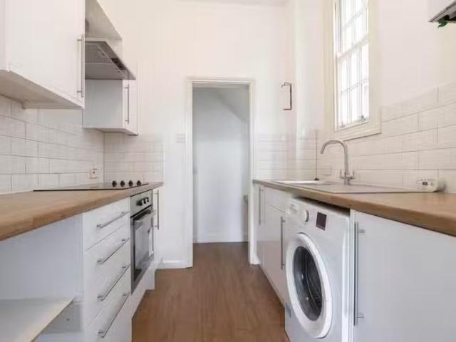 Apartment for rent in Lynworth, Golden Valley