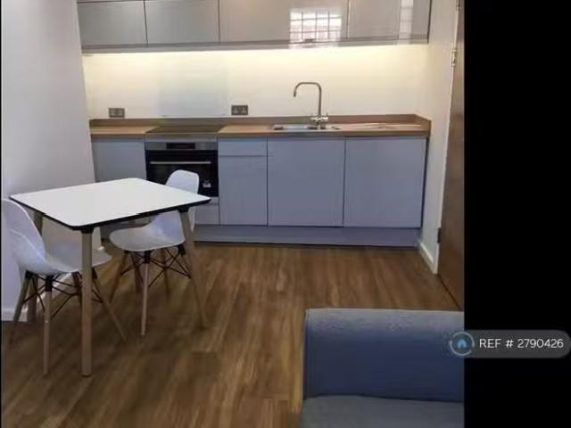 House for rent in Epsom, Surrey