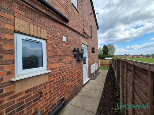 House for rent in Calderstones