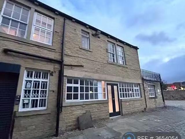 House for rent in Apperley Bridge, West Yorkshire