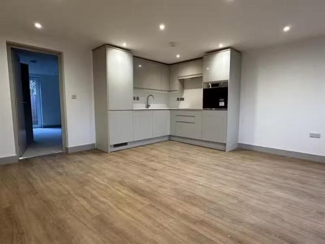 House for rent in Kingswood