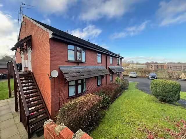 House for rent in Cuddington, Cheshire