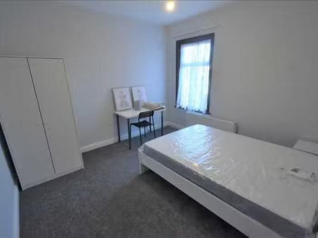 House for rent in London Borough of Redbridge, Greater London