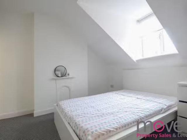 House for rent in Kings Barton, Gloucester