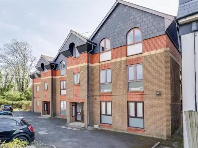 Apartment for rent in Falcon Lodge, Wales